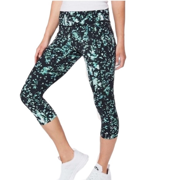 lululemon athletica Pants - Lululemon FAST & FREE crop ii Leggings with NULUX 19” in Pixel Haze Black ✔️